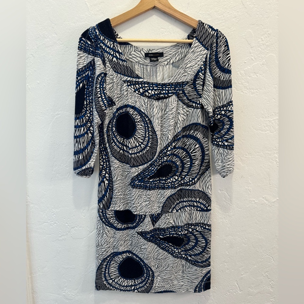 BCBGMAXAZRIA mini dress in very good condition.